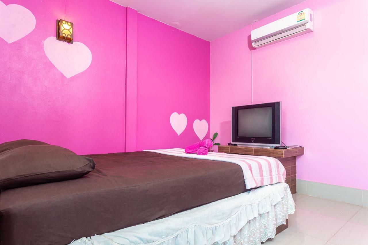 Diane Hotel Phetchaburi Bagian luar foto