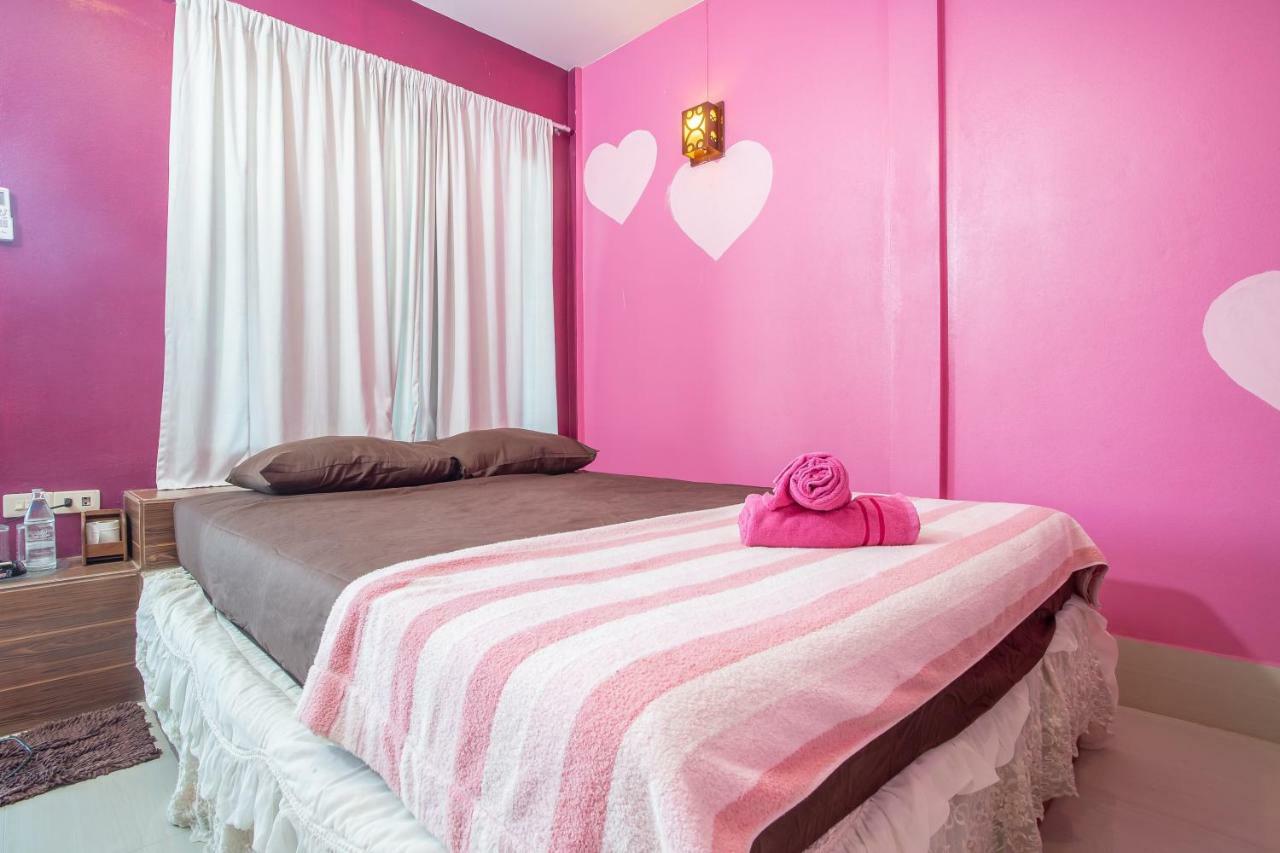 Diane Hotel Phetchaburi Bagian luar foto